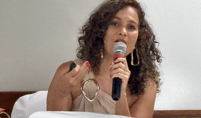 simpósio Psicogenealogia palestrando